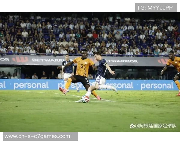 阿根廷足球队队长的传奇故事与球队辉煌历程的深度解析